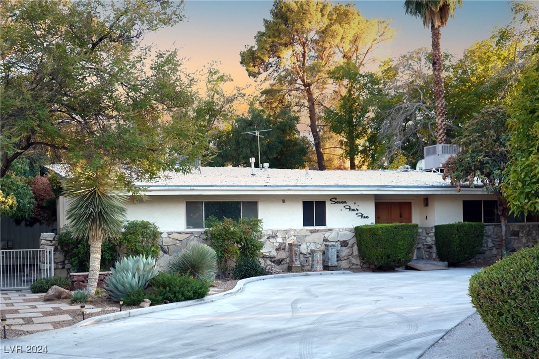 Rancho Cir, Las Vegas, NV 89107