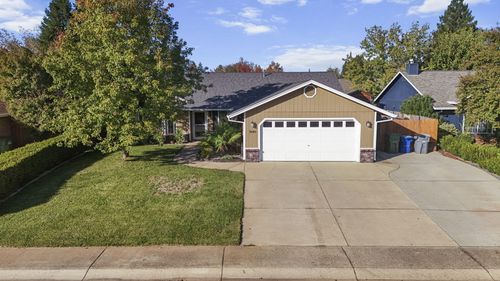 1949 Catherine Way, Redding, CA, 96002-5317 | Card Image