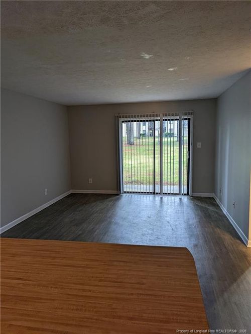 811 Applewood Ln, Fayetteville, NC, 28303-5603 | Card Image