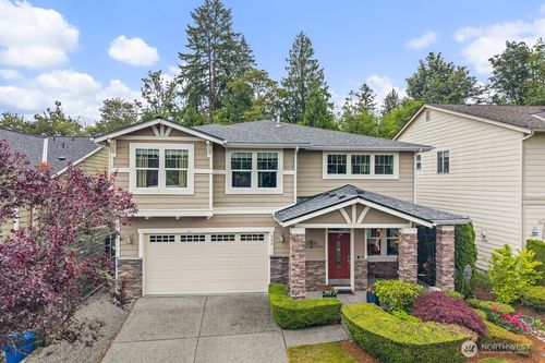 220 246th Ct Ne, Sammamish, WA, 98074-3467 | Card Image