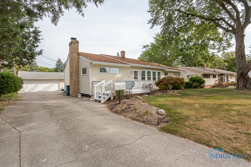 Whiteacre Rd, Toledo, OH 43615