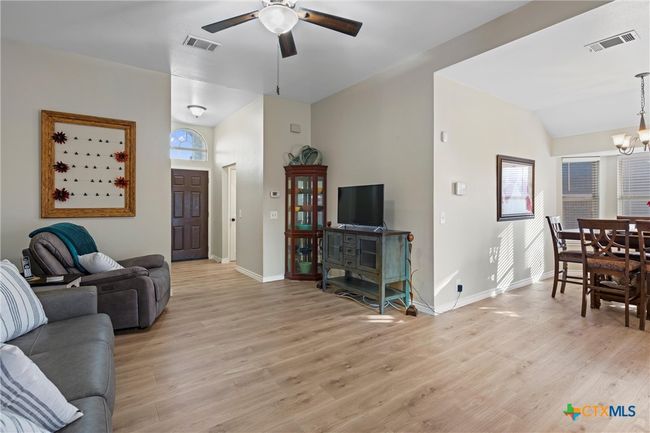 1906 E 18 Th St, House other with 3 bedrooms, 2 bathrooms and null parking in Georgetown TX | Image 4