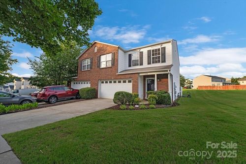 6340 Ziegler Ln, Charlotte, NC, 28269-3403 | Card Image