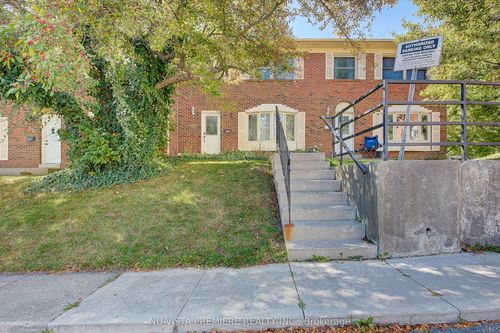 374 Homestead Crt, London, ON, N6G2E9 | Card Image