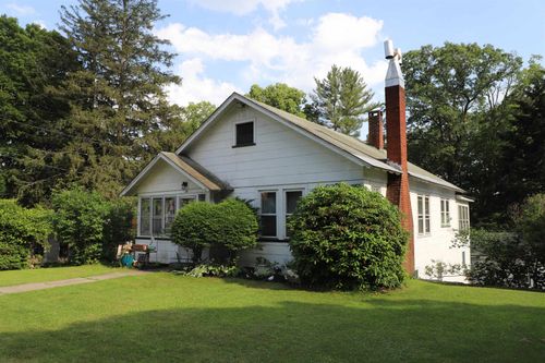 79 Wall St, Springfield, VT, 05156-3515 | Card Image