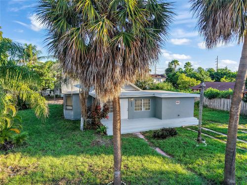 223 Sw 1st Ct, Pompano Beach, FL, 33060-4634 | Card Image