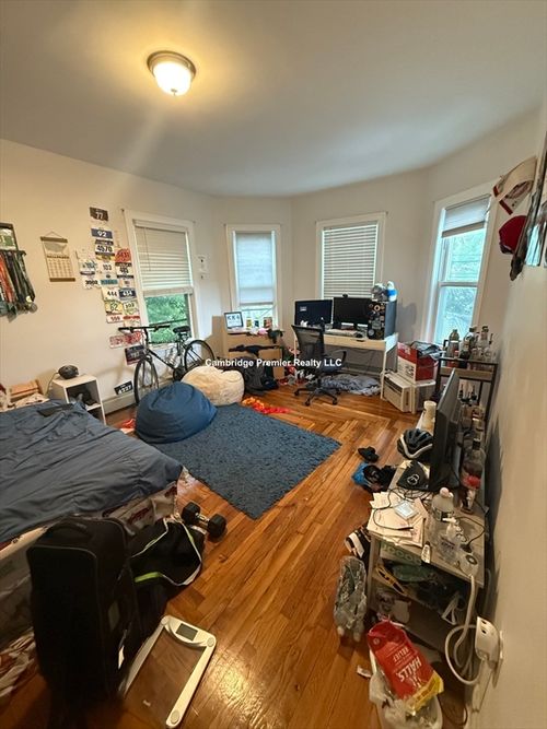 2-86 Norfolk St, Cambridge, MA, 02139-2652 | Card Image