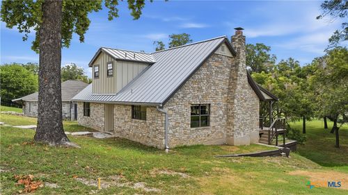 721 Ridgeroad Dr, New Braunfels, TX, 78130-8248 | Card Image