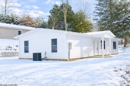 1231 Bell Run Rd, Fairmont, WV, 26554-1406 | Card Image