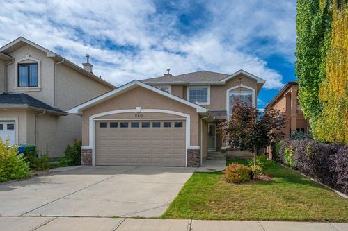 240 Everglade Cir Sw, Calgary, AB, T2Y4N5 | Card Image