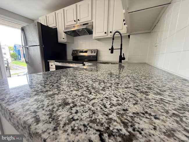 APT-2 - 325 Susquehanna Ave, Condo with 2 bedrooms, 1 bathrooms and null parking in LANSDALE PA | Image 6
