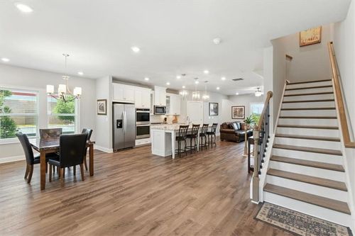 900 Sweetwater Grv, Woodstock, GA, 30188-6113 | Card Image