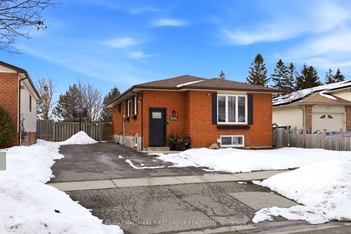 upper-level-1014 Renaissance Dr, Oshawa, ON, L1J8B1 | Card Image