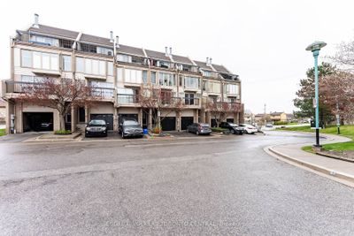 6 Cumberland Lane, Condo with 2 bedrooms, 2 bathrooms and 2 parking in Ajax ON | Image 1