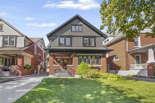 60 Heins Ave, Kitchener, ON, N2G1Z8 | Card Image