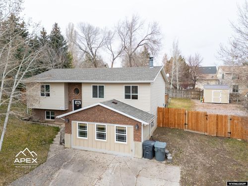 144 Springbrook Dr, Evanston, WY, 82930-4768 | Card Image