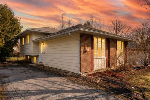 20 Foster St, Kingston, ON, K7M6L6 | Card Image