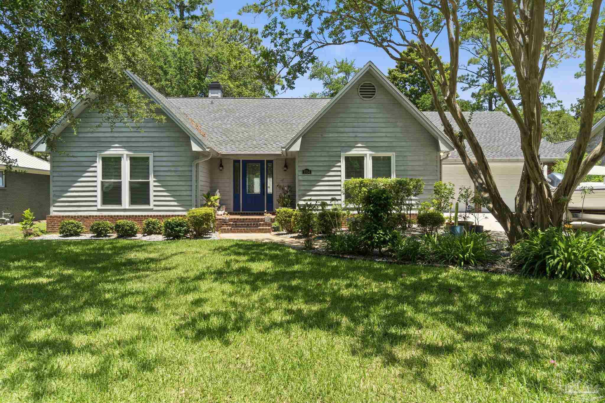 Sunrunner Ln, Gulf Breeze, FL 32563