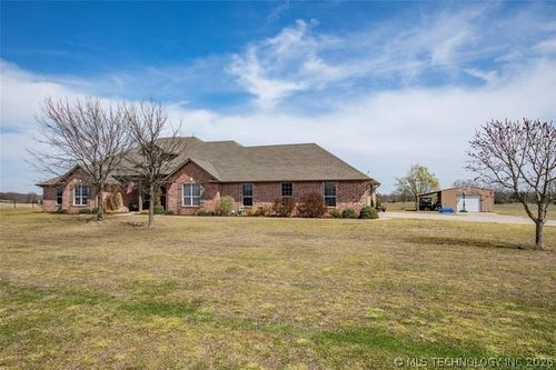 106 Lake Durant Rd, Durant, OK, 74701-8043 | Card Image