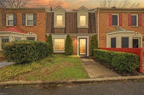 1217 Cedar Mill Sq, Chesapeake, VA, 23320-2746 | Card Image