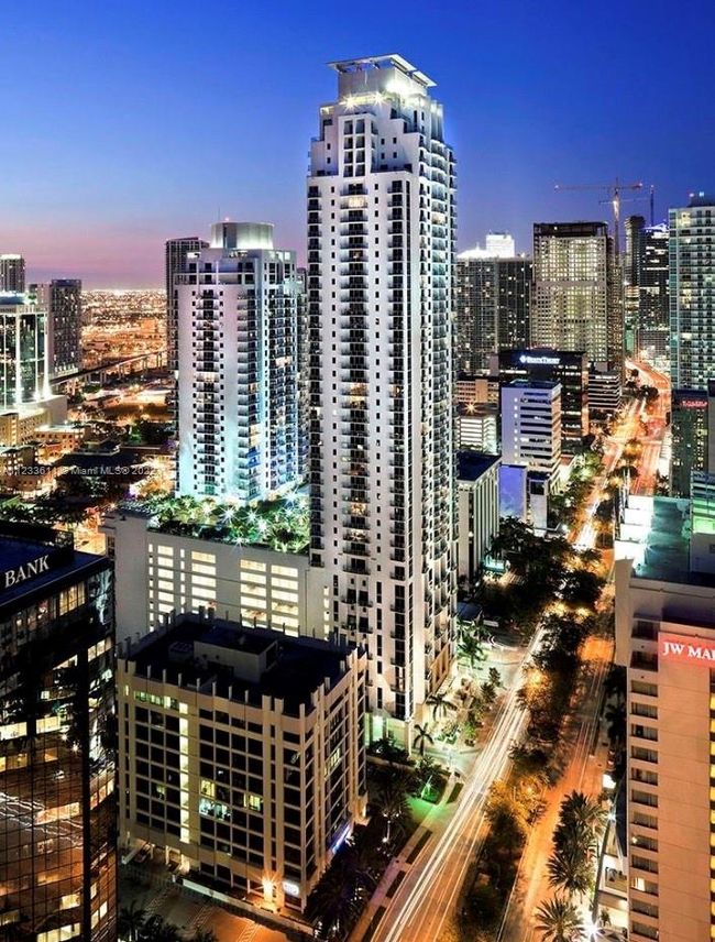 APT-2407 - 1060 Brickell Ave, Condo with 2 bedrooms, 2 bathrooms and null parking in Miami FL | Image 11