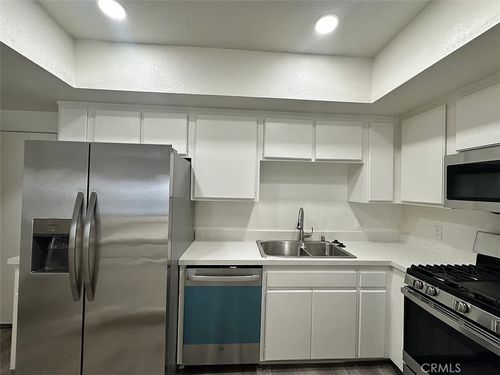 4940 Lewis Road, Agoura Hills, CA, 91301 | Card Image