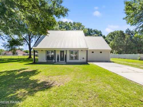 111 Peaceful Dr, Carencro, LA, 70520-5614 | Card Image