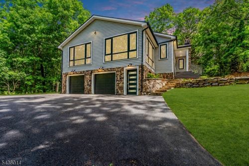 68 North Rd, Boonton Twp, NJ, 07005-9228 | Card Image