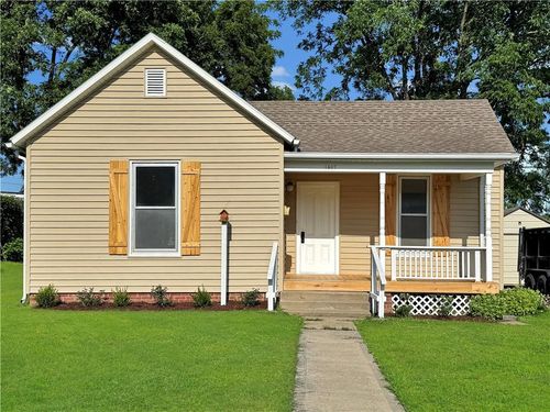 1407 Lipper Ave, Higginsville, MO, 64037-1224 | Card Image