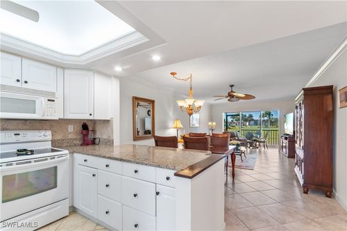 103-29 High Point Circle E, NAPLES, FL, 34103 | Card Image