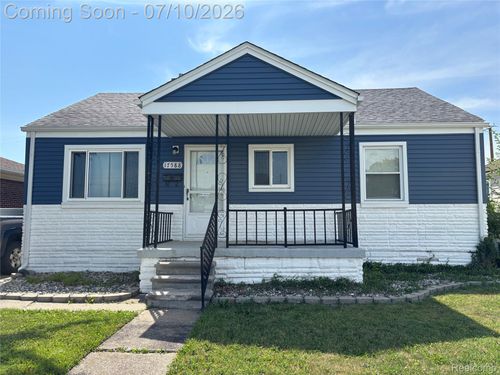 17588 Quarry St, Riverview, MI, 48193-4737 | Card Image