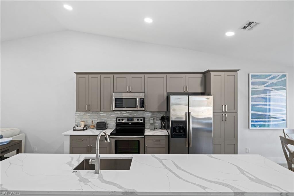 Residential in NAPLES 5