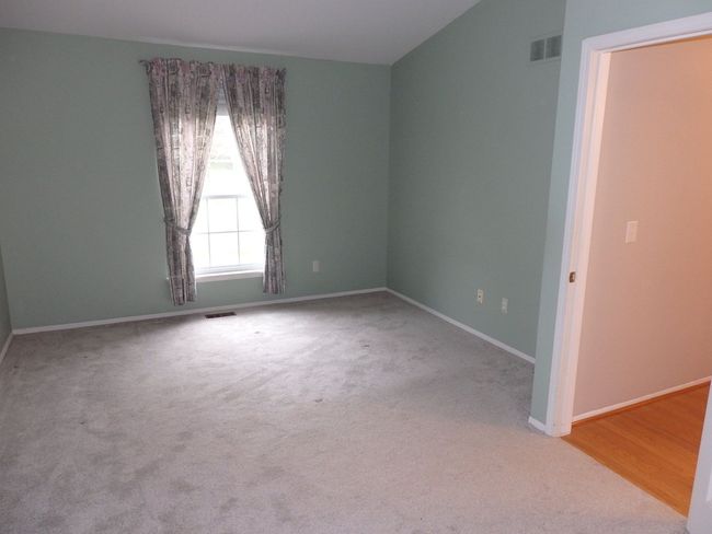 UNIT-2 - 140 Pine Tree Ridge Dr, Condo with 2 bedrooms, 3 bathrooms and null parking in Waterford MI | Image 15