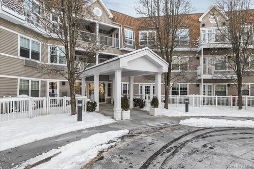 312-312 Sutton Dr, Mount Kisco, NY, 10549-1153 | Card Image