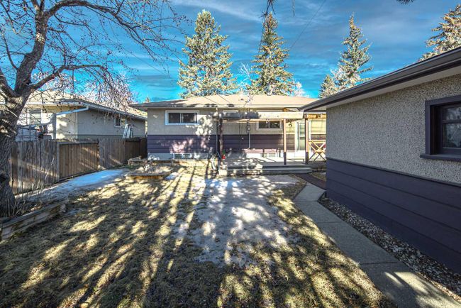 4124 Brisebois Drive Nw, Home with 3 bedrooms, 2 bathrooms and 2 parking in Calgary AB | Image 32