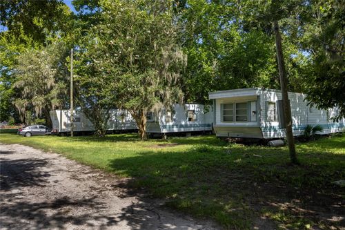 22087 S Us Highway 441, High Springs, FL, 32643-1417 | Card Image