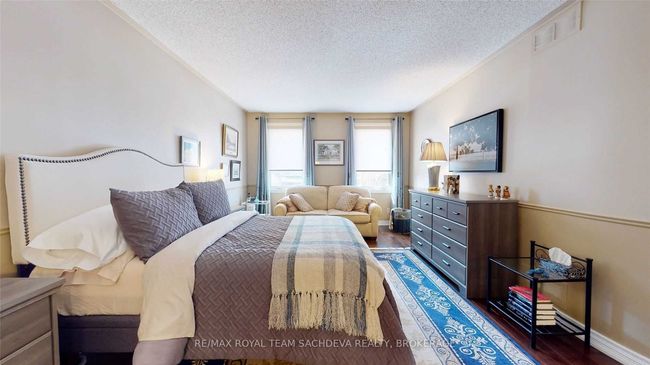 955 Peggoty Cir, House other with 4 bedrooms, 4 bathrooms and 4 parking in Oshawa ON | Image 22