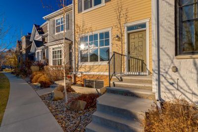 155 Burma Star Rd Sw, Townhouse with 3 bedrooms, 3 bathrooms and 1 parking in Calgary AB | Image 2