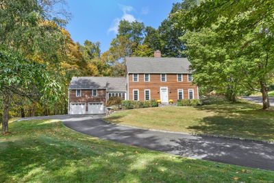 19 Oak Knoll Road, House other with 4 bedrooms, 3 bathrooms and null parking in Ridgefield CT | Image 2