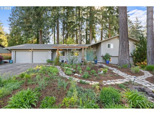 1386 Se 37th Ave, Hillsboro, OR, 97123-7721 | Card Image