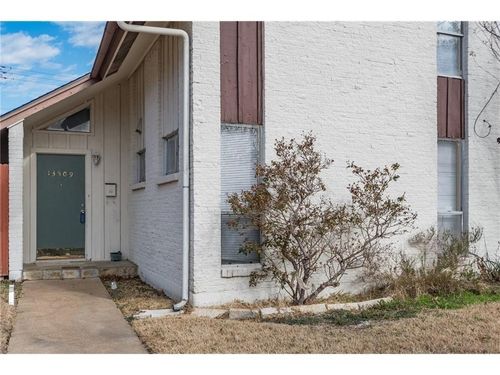 13509 Red Fern Ln, Dallas, TX, 75240-5808 | Card Image