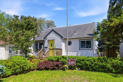 318 13th Avenue N, South Saint Paul, MN, 55075 | Card Image