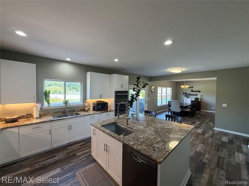 452 Lydia Ln, Linden, MI, 48451-8834 | Card Image