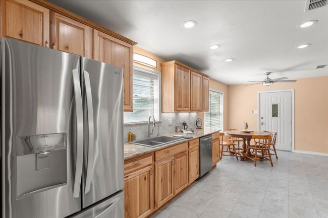 314 Cedar St, House other with 3 bedrooms, 2 bathrooms and null parking in Mt Pleasant TX | Image 7