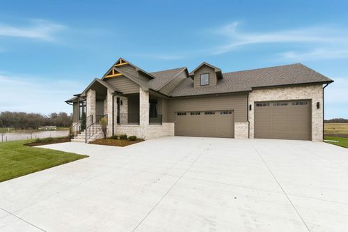 16775 W Hickory Ct, Goddard, KS, 67052 | Card Image
