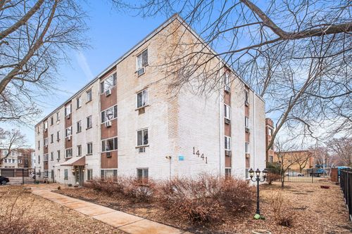 3c-1441 W Farwell Ave, Chicago, IL, 60626-6901 | Card Image