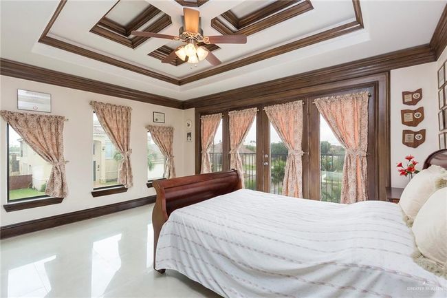 3101 Page Ave, House other with 4 bedrooms, 4 bathrooms and 2 parking in Edinburg TX | Image 15
