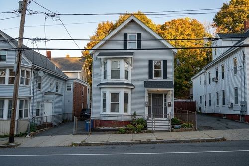 1-28 High St, Haverhill, MA, 01832-5558 | Card Image