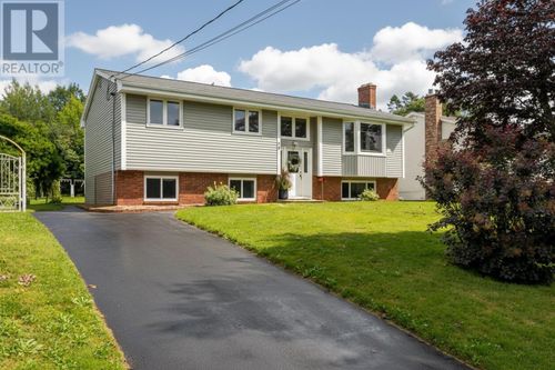 20 Parkland Avenue, Cole Harbour, NS, B2V1M8 | Card Image