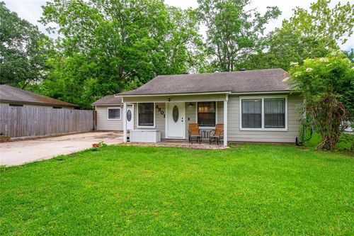 4801 44th St, Dickinson, TX, 77539-6917 | Card Image